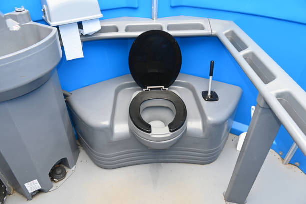 Portable Toilet Options We Offer in Alton, IA