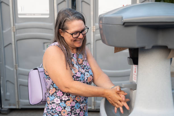 Best Best portable toilet rental  in Alton, IA